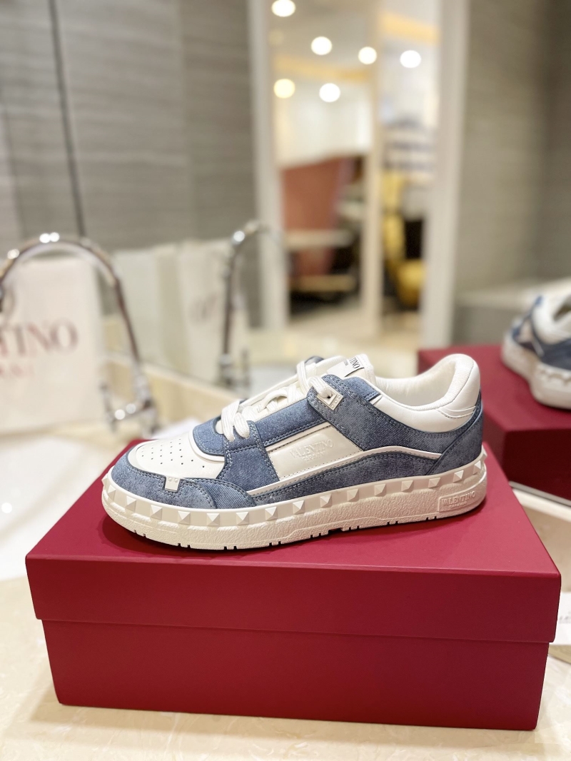 Valentino Sneakers